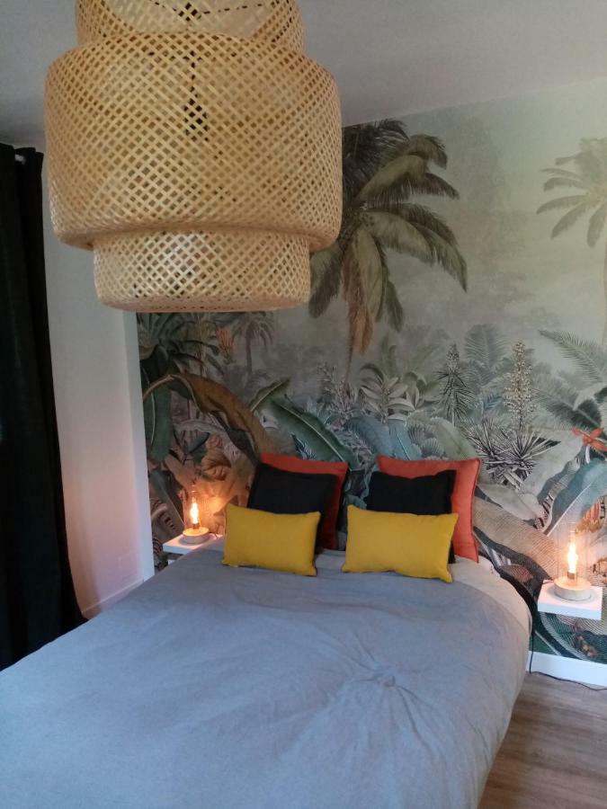La Maison D A Cote Lacropte 外观 照片